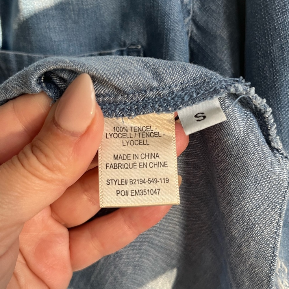 Cloth and Stone Anthropology Chambray Shirt Size Small - Picture 5 of 7